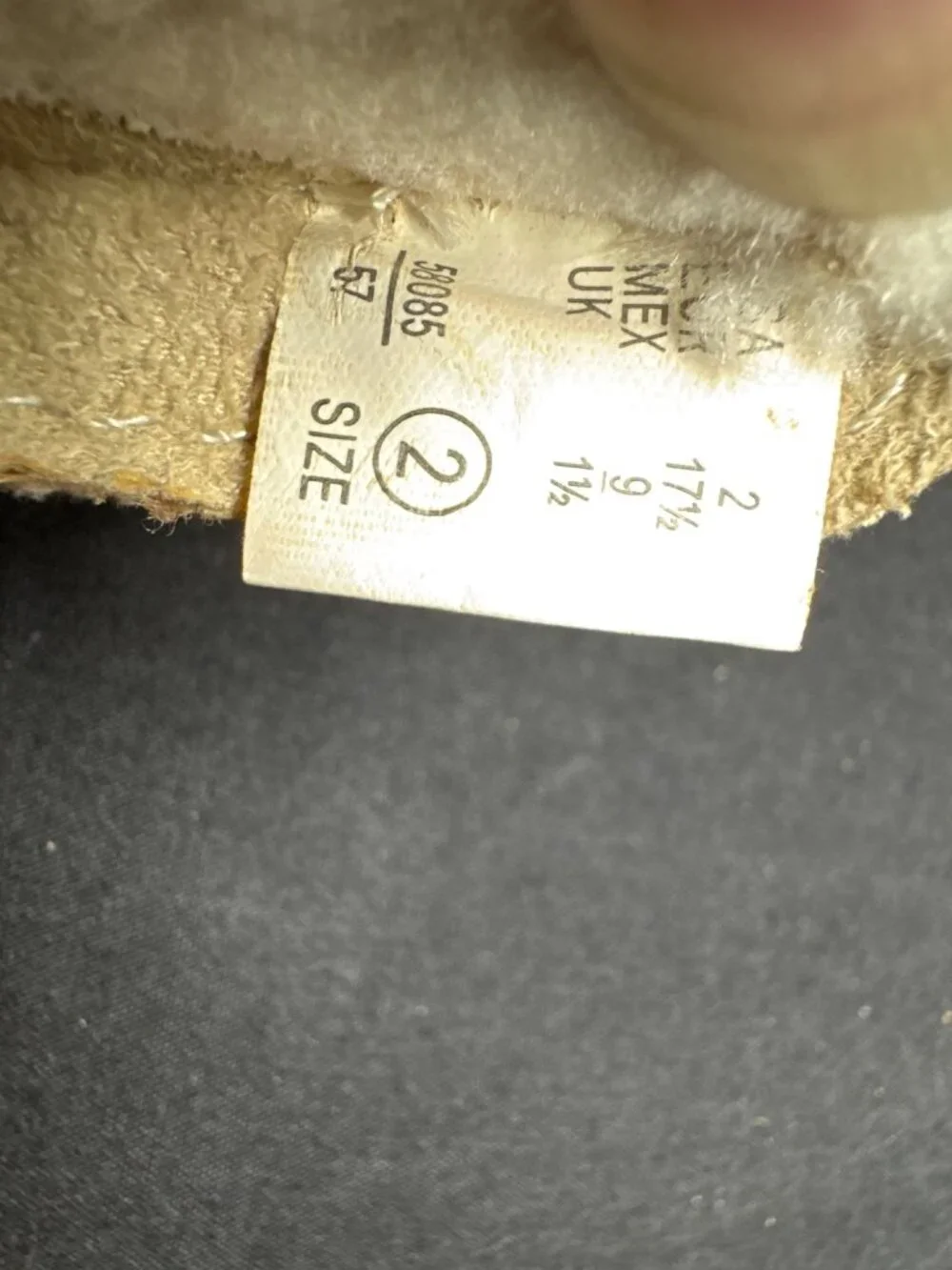 Teeny Toes Baby Tan Suede Booties Faux Fur Lining & Zipper Closure Size 2